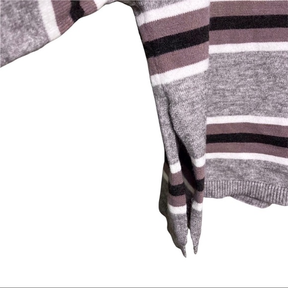 Cupcakes & Cashmere Armour Striped Sweater Bell Sleeve Size Small - Picture 7 of 10
